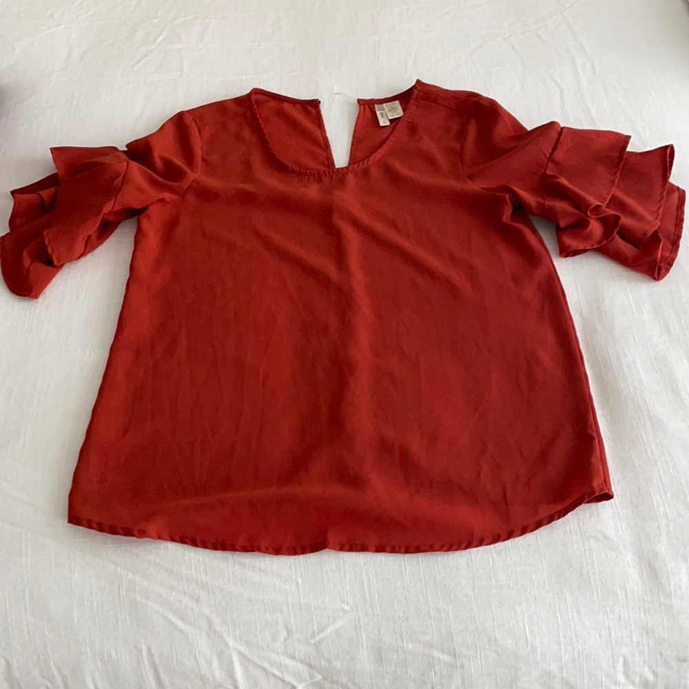 Ruffle sleeve shirt